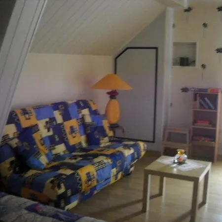 Apartament Am Rheinufer In By Interhome *