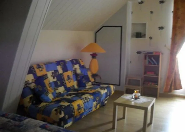 Apartman Am Rheinufer In By Interhome *